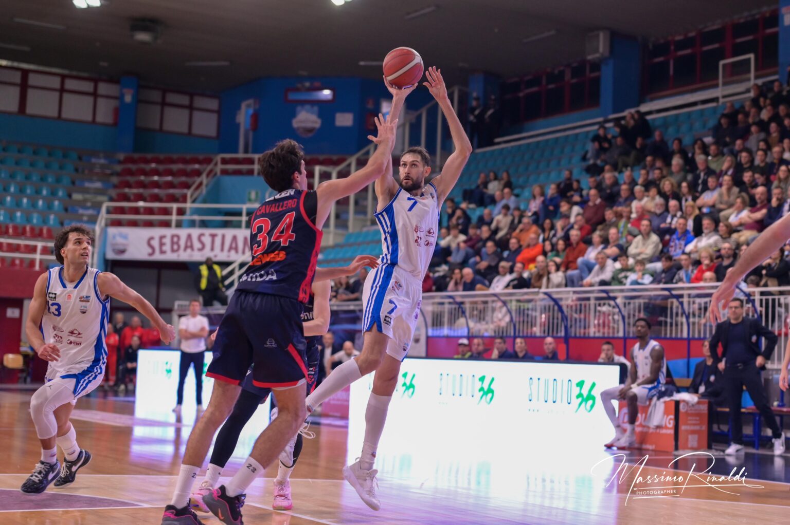 Sebastiani c’è Scafati nel mirino. Domani la sfida in trasferta al PalaMangano nell’infrasettimanale