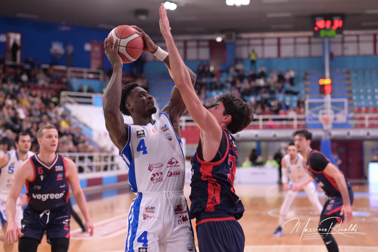 Attacco super, la Sebastiani trascinata da Williams batte l’Urania Milano