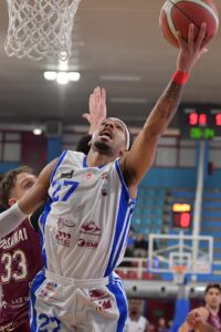 Sebastiani, devi uscire dalla mini crisi, ma il calendario non aiuta. Mian out, Piunti in dubbio, quanti interrogativi per Ciani